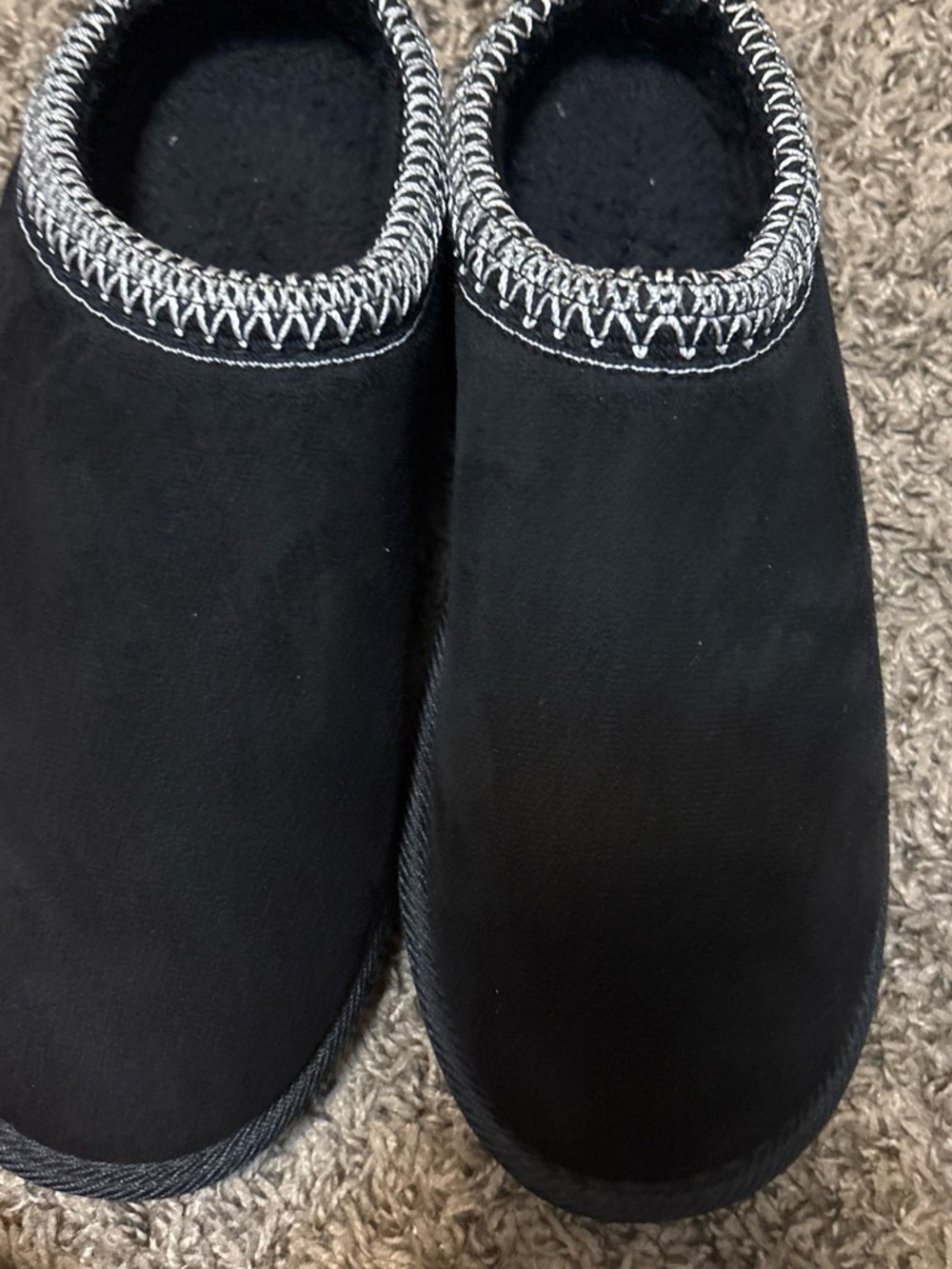 SHEIN Black Slip-On Cozy Indoor Slippers with Contrast Stitching